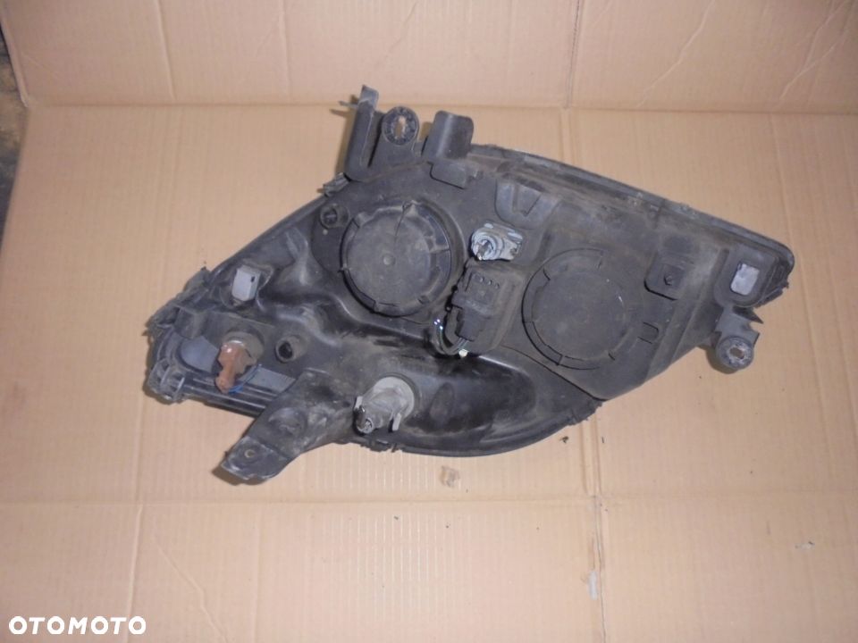 LAMPA PRAWA PRZOD SCENIC I LIFT - 3