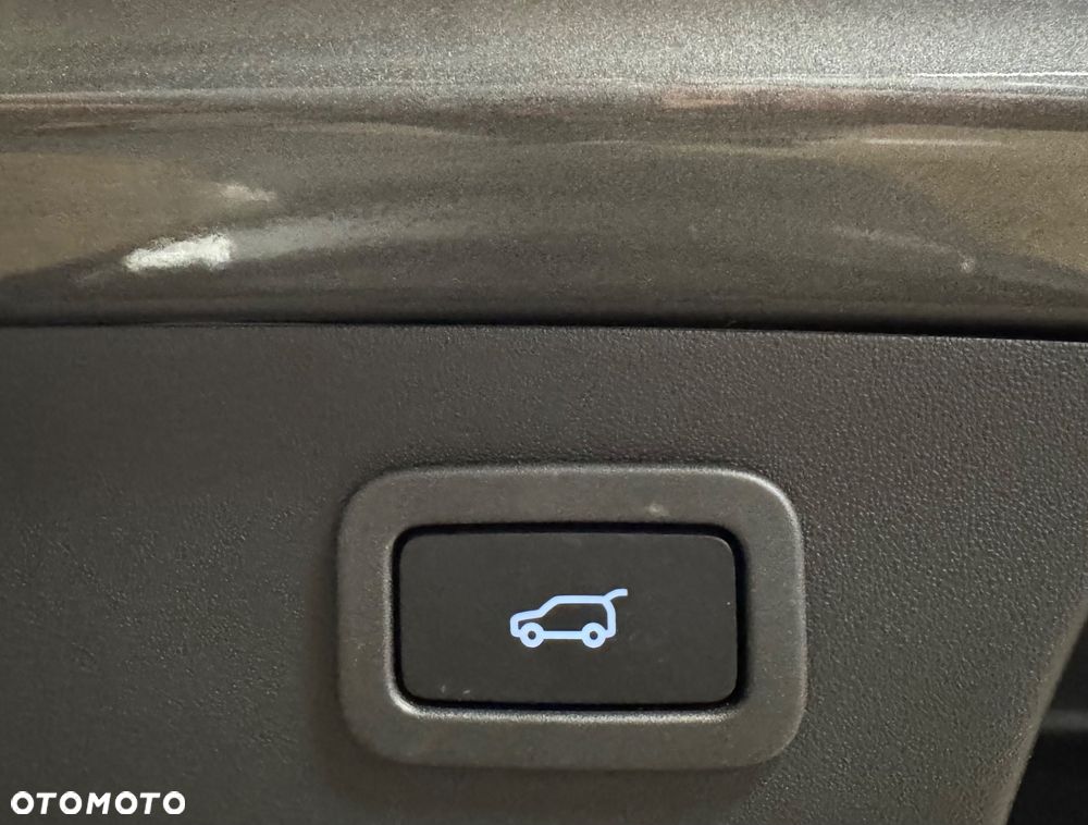 Jaguar E-Pace 2.0 i4P AWD R-Dynamic - 22