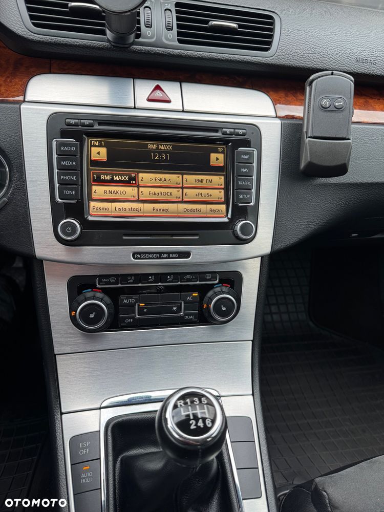 Volkswagen Passat 2.0 TSI Highline - 11