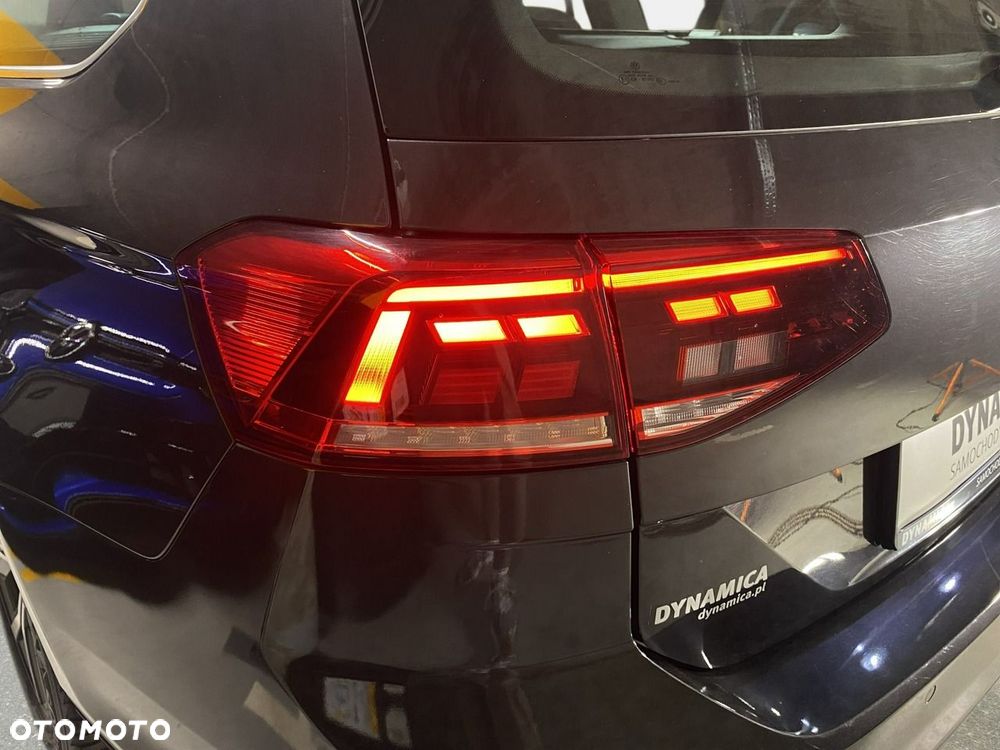 Volkswagen Passat Variant - 12