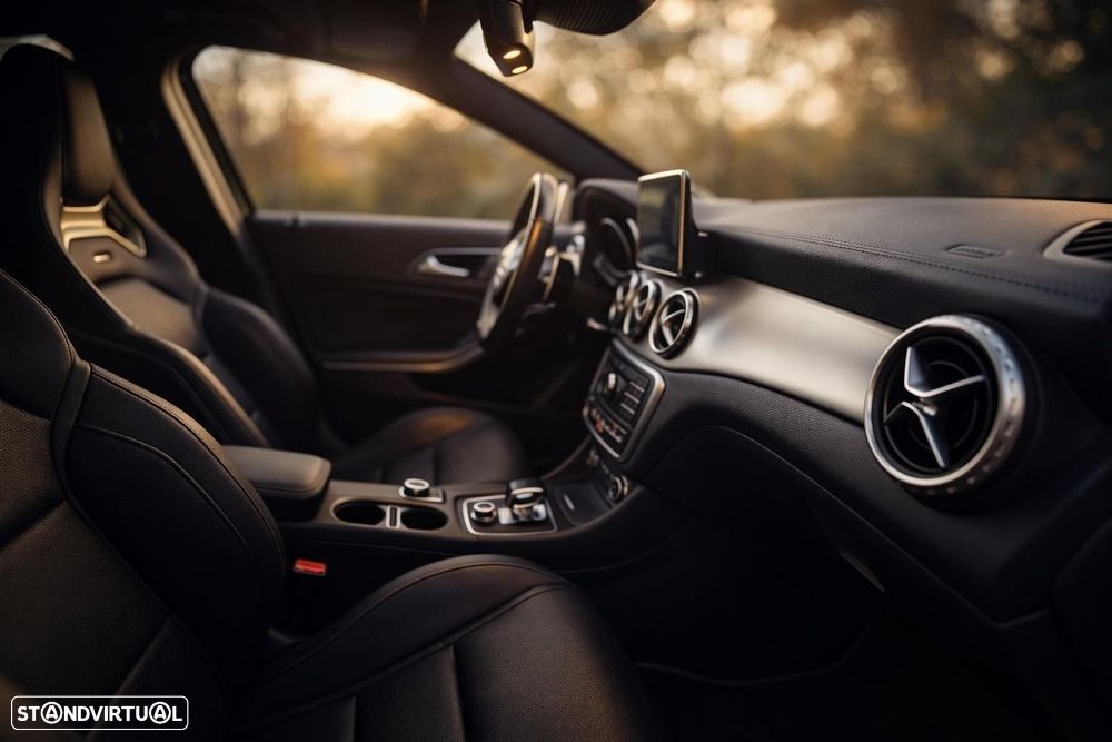 Mercedes-Benz GLA 45 AMG 4-Matic - 36