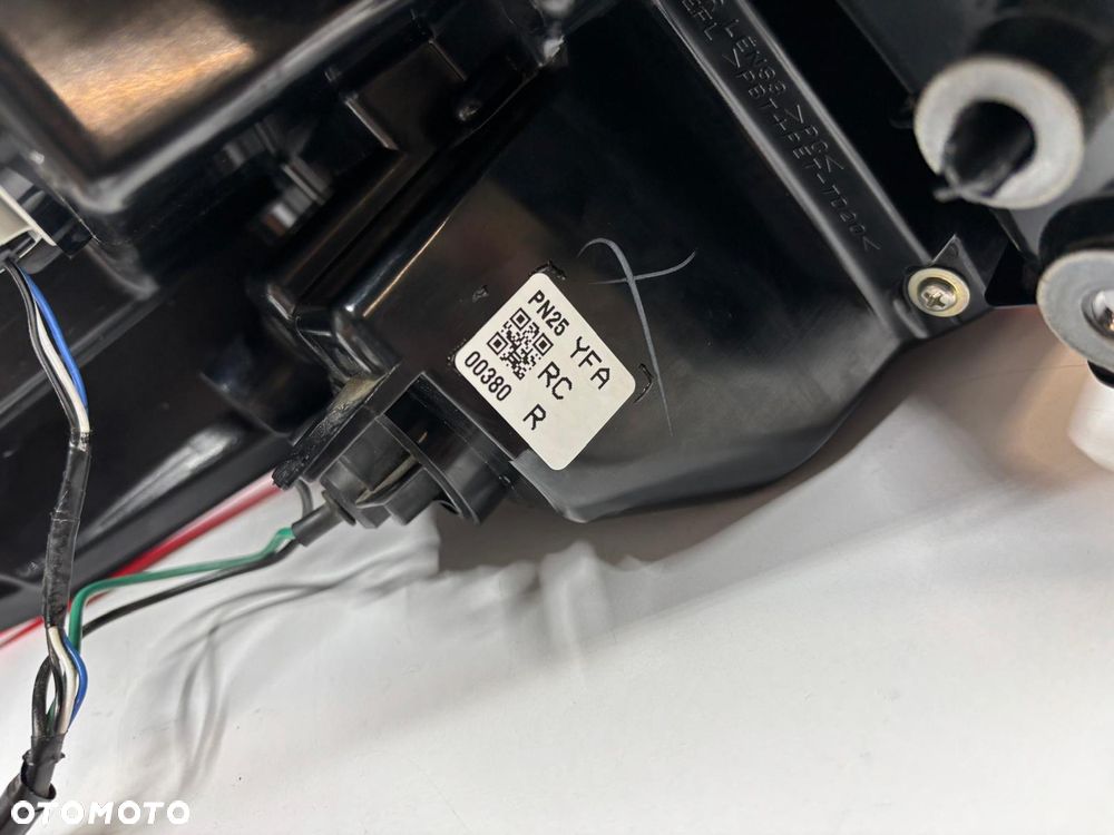 Suzuki Vitara III Lift Lampa Prawa Tył Tylna W4189 - 9