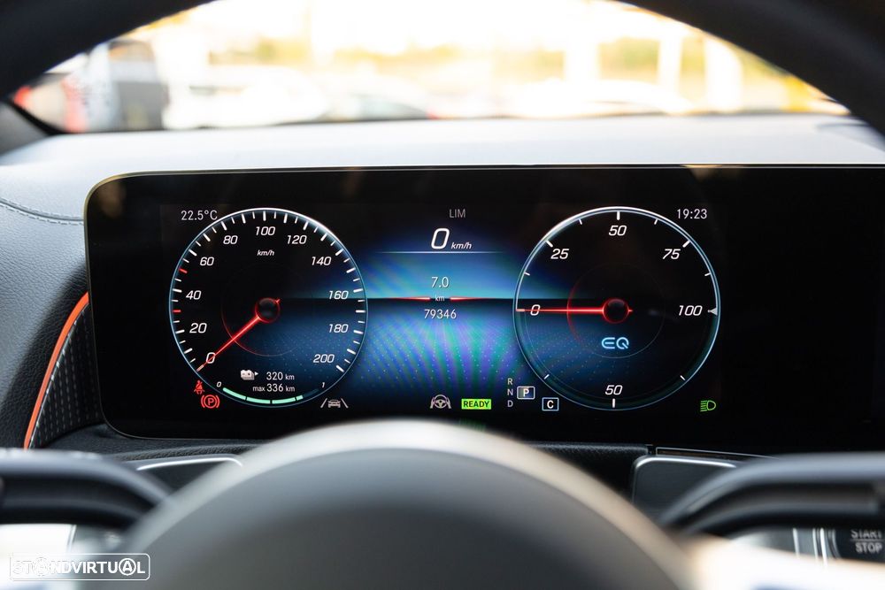 Mercedes-Benz EQB 300 4Matic AMG Line - 19