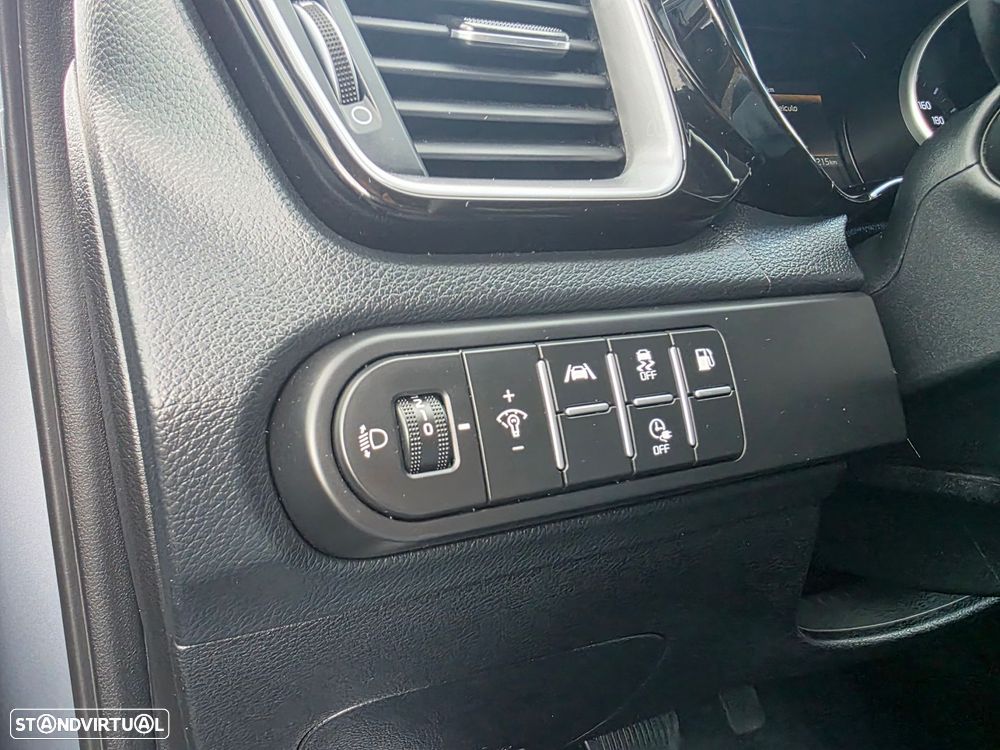 Kia XCeed - 21