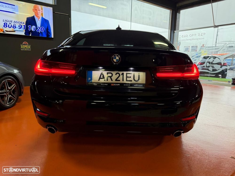 BMW 318 d Pack Desportivo M Auto - 9