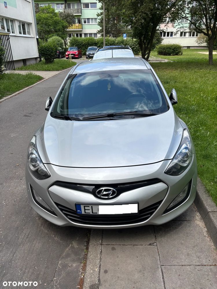 Hyundai i30 blue Kombi 1.6 GDi YES Silver - 2