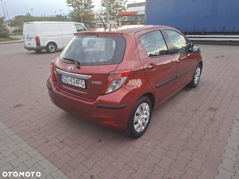 Toyota Yaris 1.33 Sol - 3