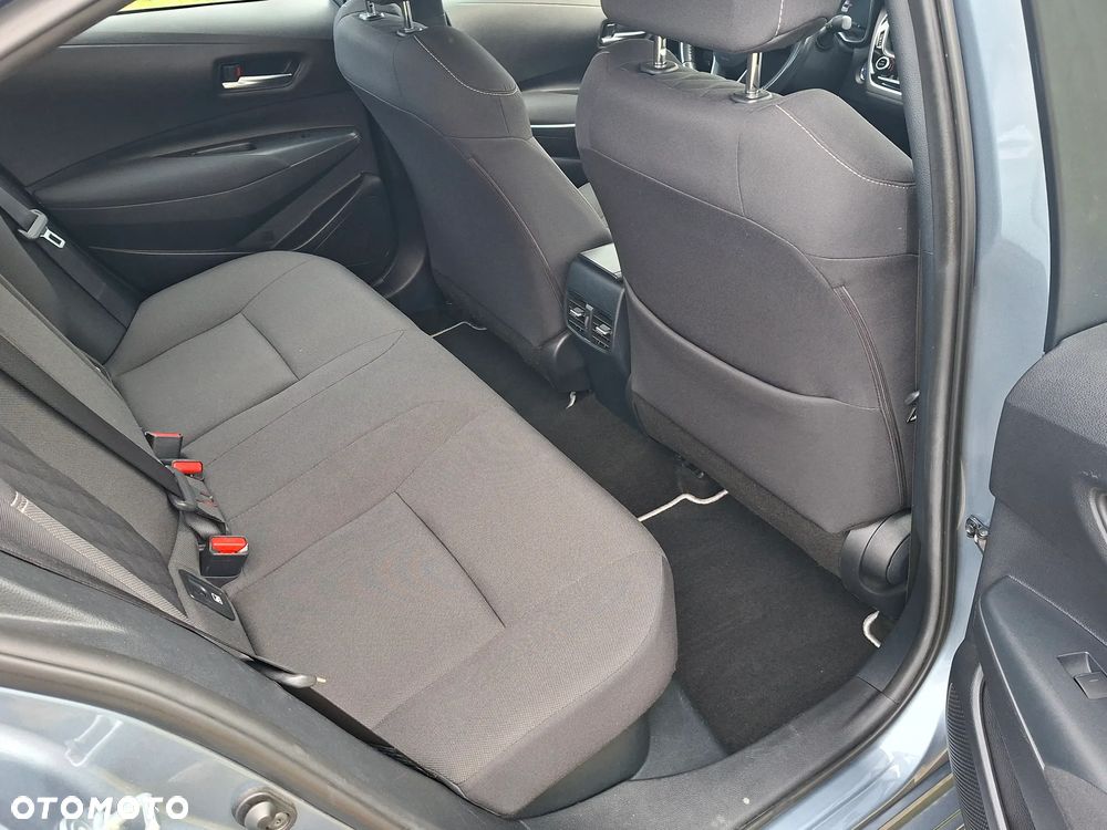 Toyota Corolla 1.8 Hybrid Comfort - 23