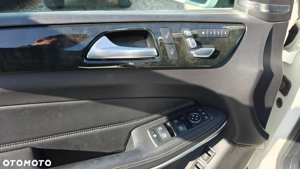 Mercedes-Benz GLS 500 4-Matic - 21