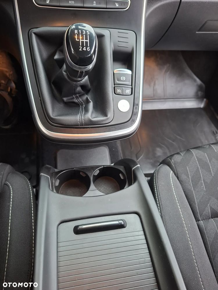 Renault Grand Scenic TCe 140 GPF LIMITED - 16