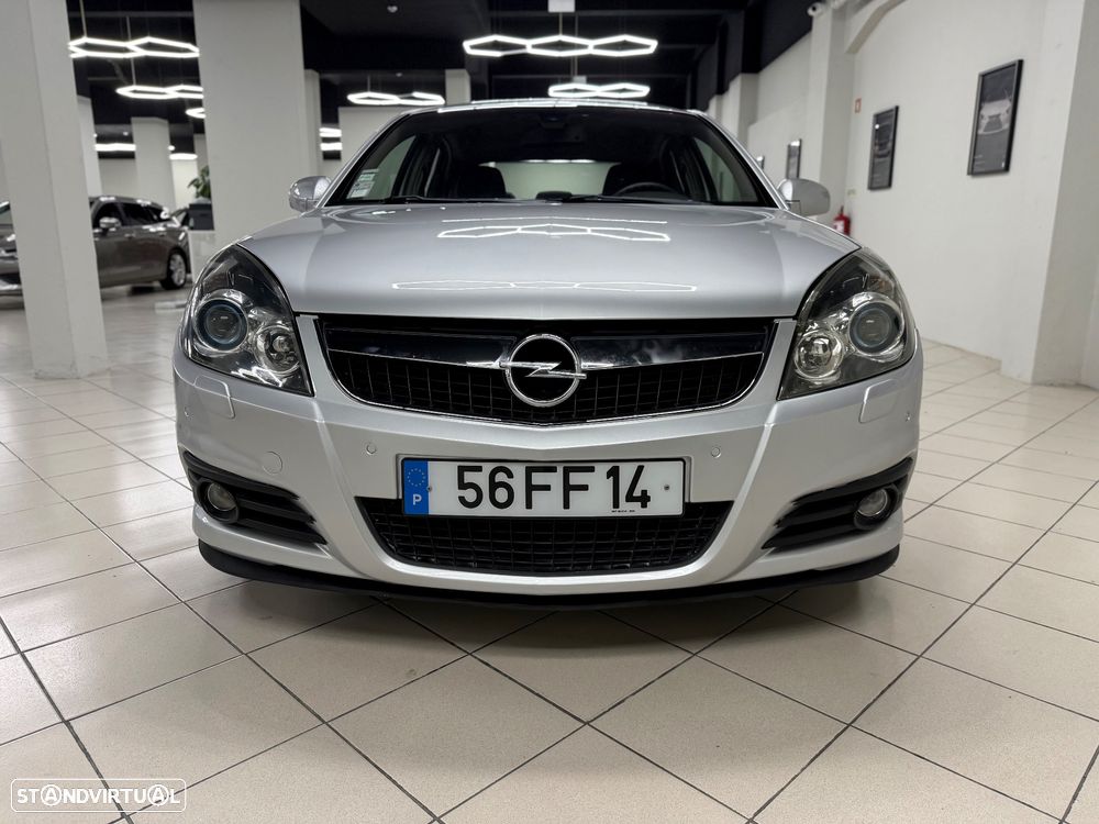 Opel Vectra 1.9 CDTi Auto. - 12