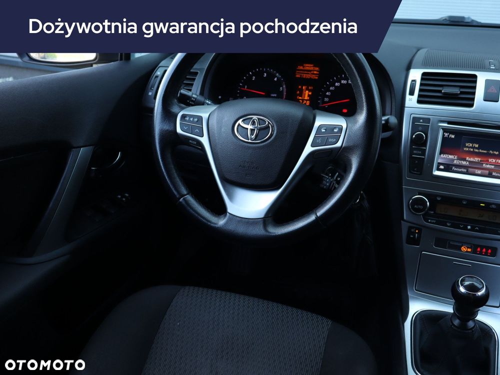 Toyota Avensis - 9