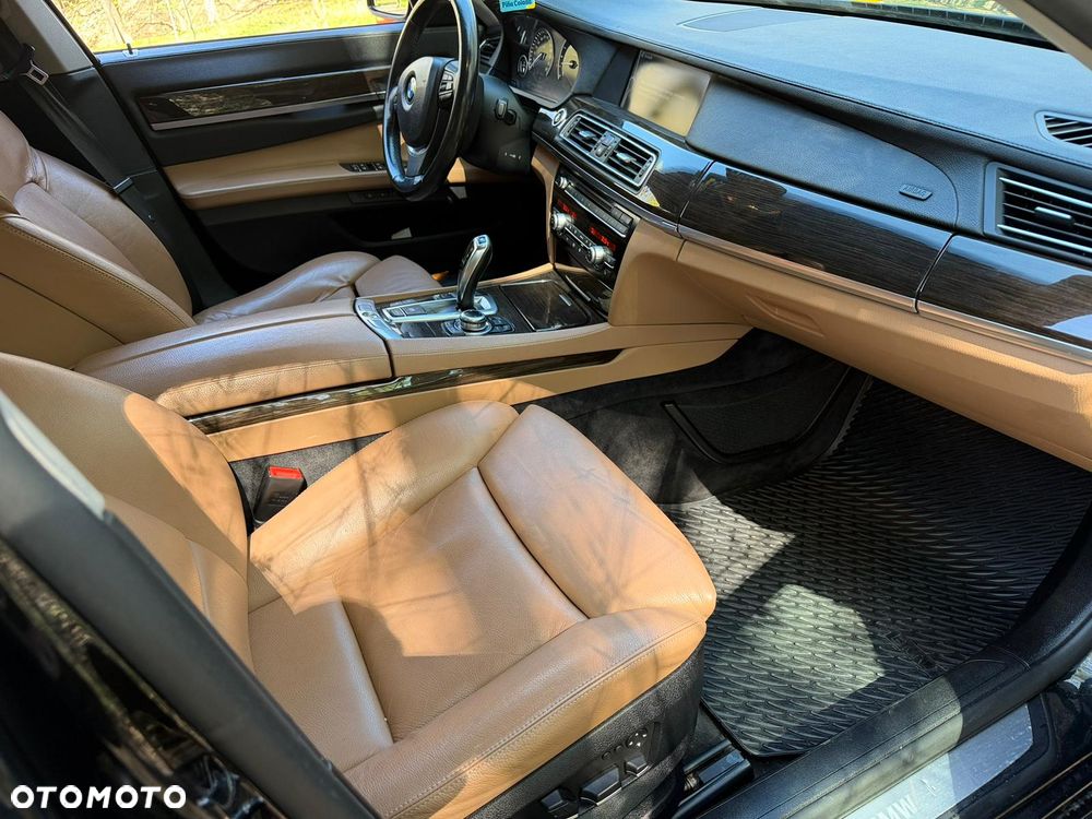 BMW Seria 7 730d - 4