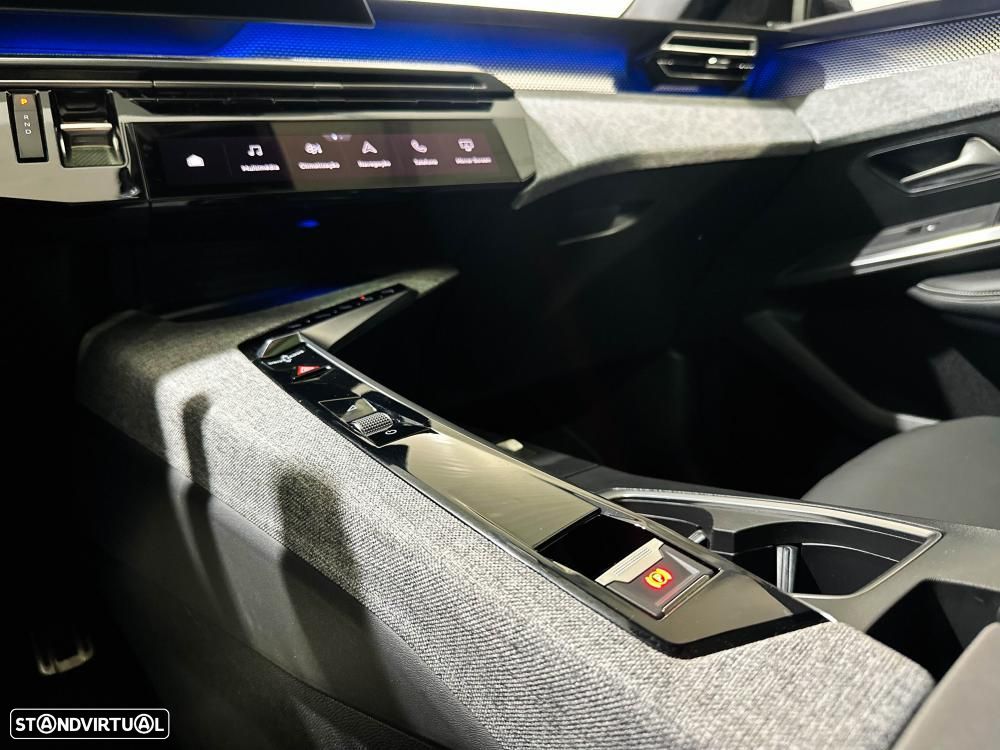 Peugeot E-3008 73 kWh GT - 45