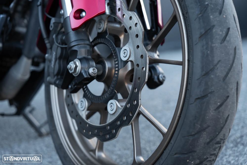 Honda CBR - 9