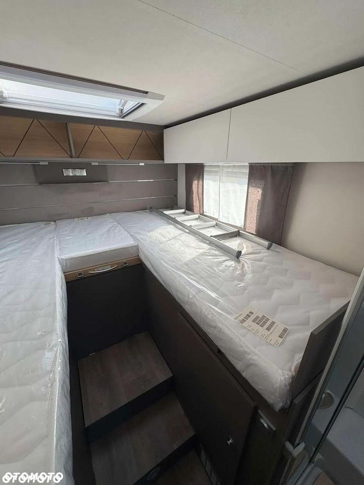 LMC Tourer Lift H730G - Kamper o DMC 3500kg dla 5ciu osób! - 26