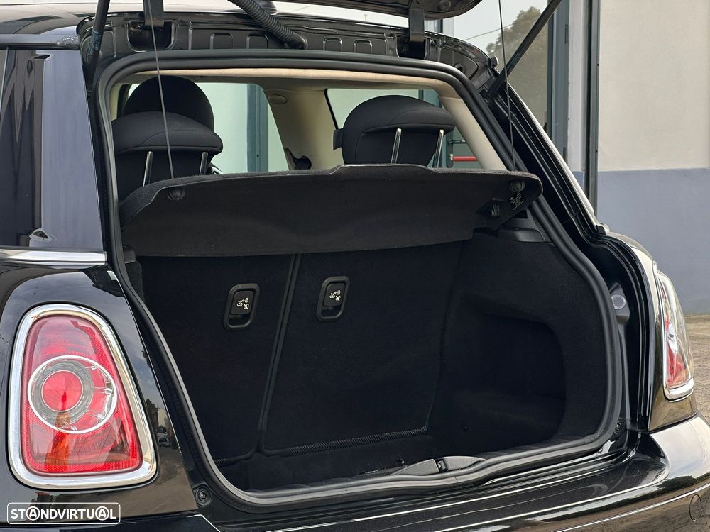 MINI 3 Portas One D - 21