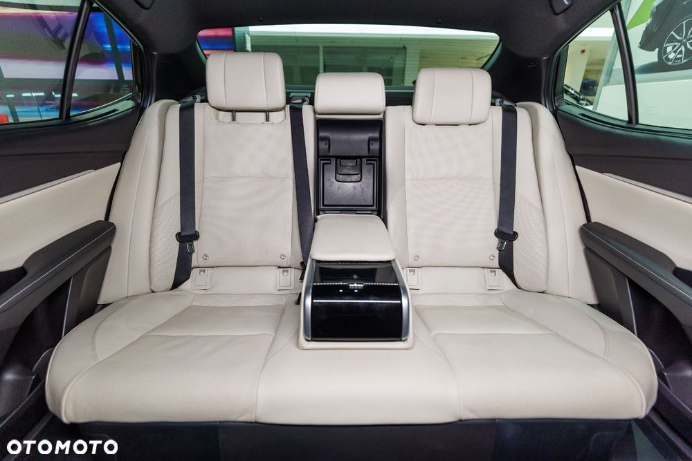 Toyota Camry - 15