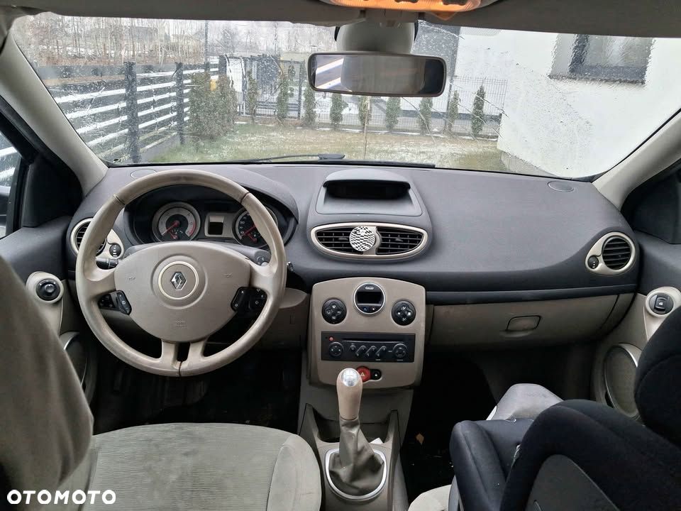 Renault Clio 1.5 dCi Expression - 6