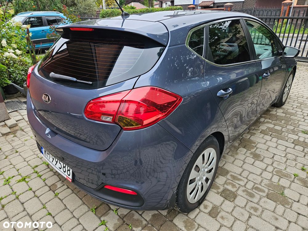 Kia Ceed 1.6 GDI L - 6