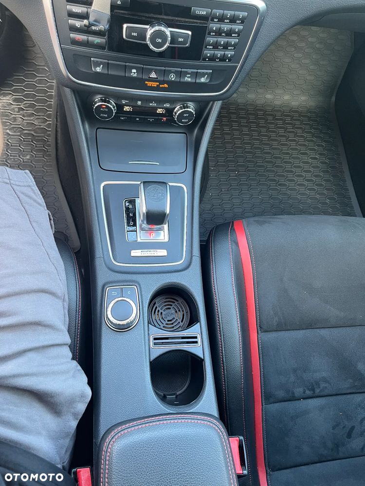 Mercedes-Benz GLA 45 AMG 4-Matic Edition 1 - 22