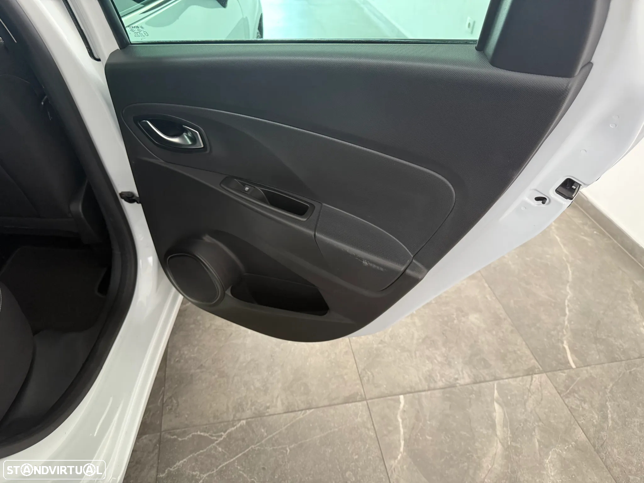 Renault Clio Sport Tourer 0.9 TCe Limited - 18