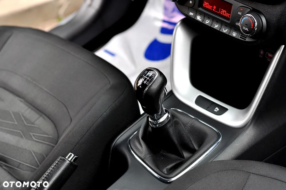 Kia Ceed 1.4 CVVT Dream Team Edition - 18