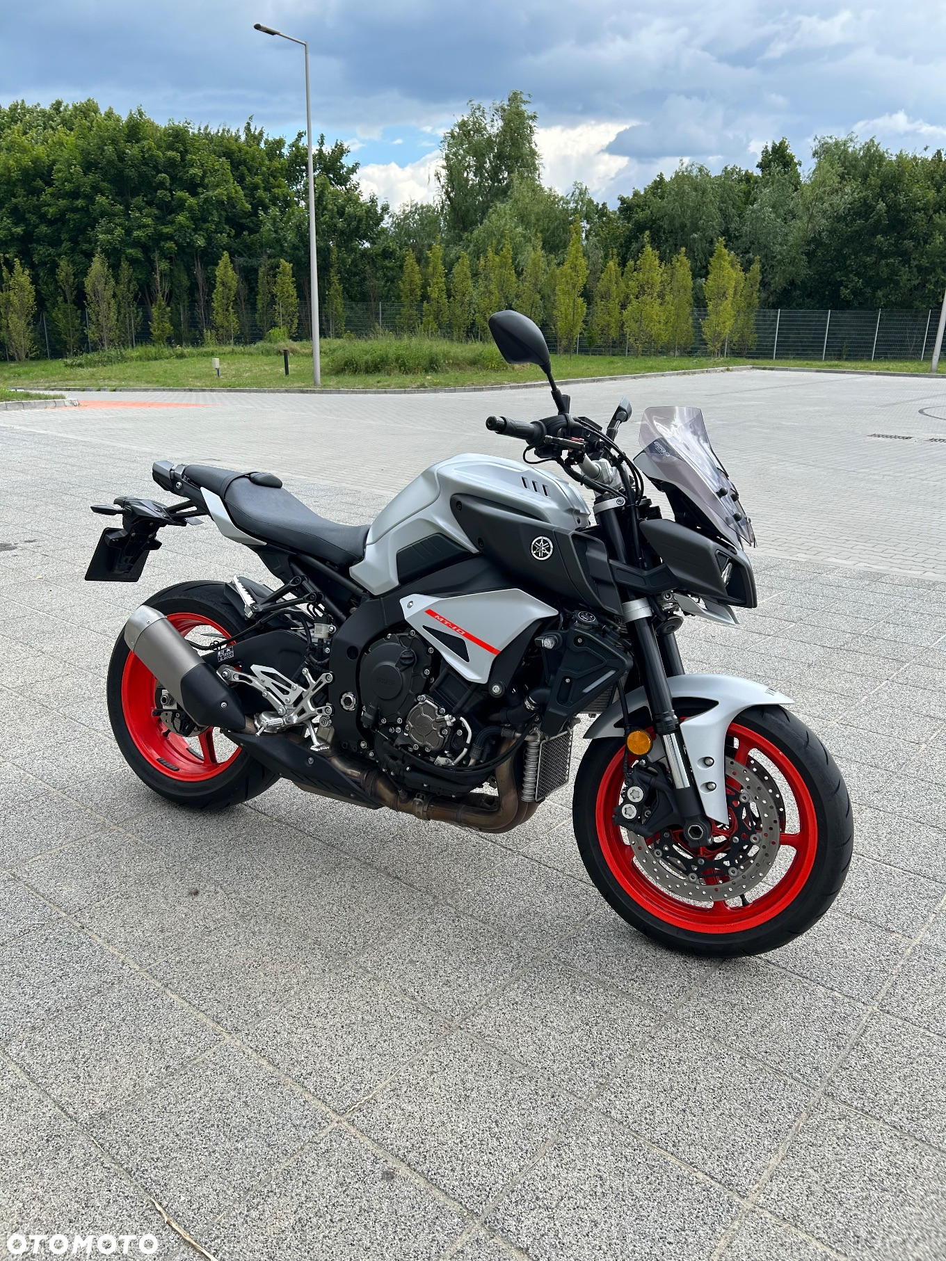 Yamaha MT - 2