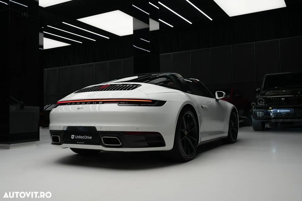 Porsche 911 Targa 4 PDK - 31