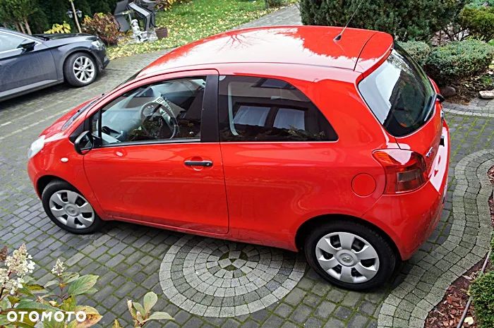 Toyota Yaris 1.0 Luna A/C - 26