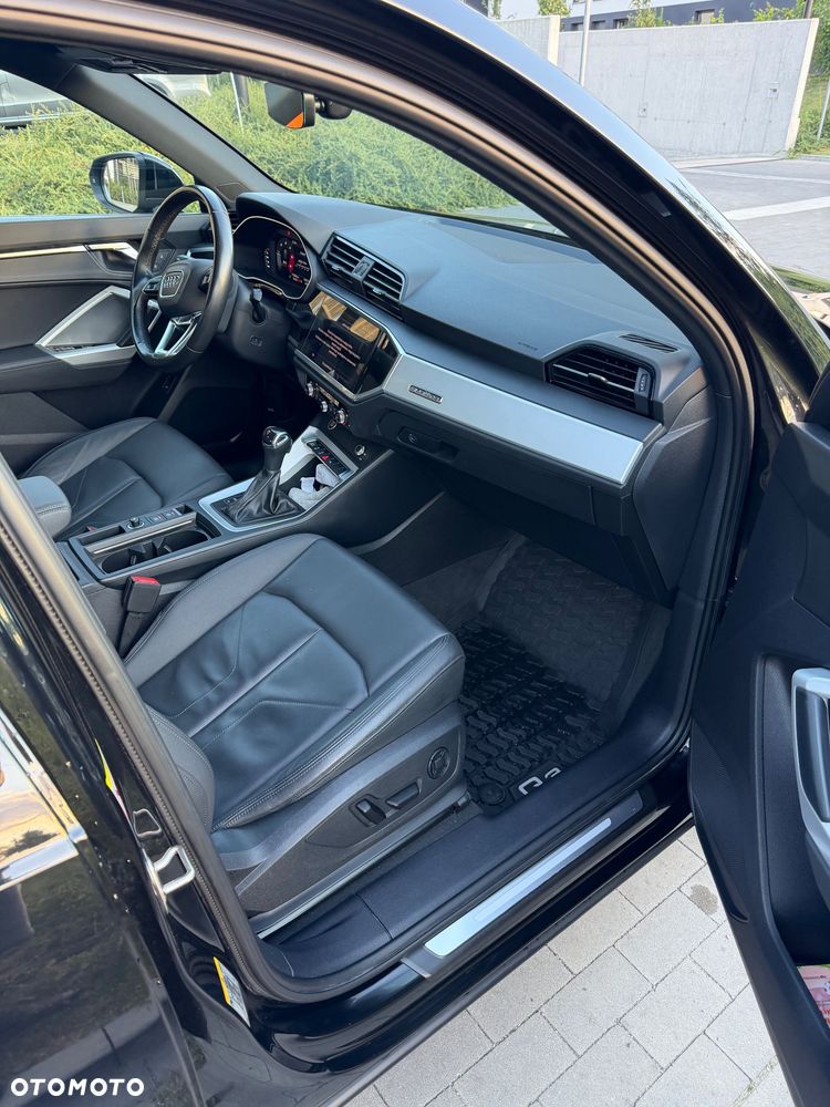 Audi Q3 40 TDI Quattro S Line S tronic - 18