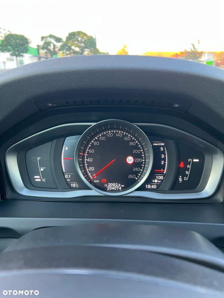Volvo V60 D4 Geartronic Linje Svart - 16