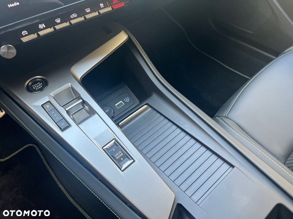 Peugeot 308 1.5 BlueHDi GT S&S EAT8 - 18