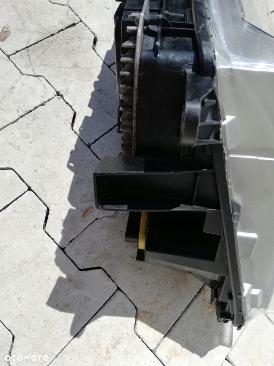 LAMPA XENON VOLVO FH4 FH 4 FM RH ORYGINAŁ - 6