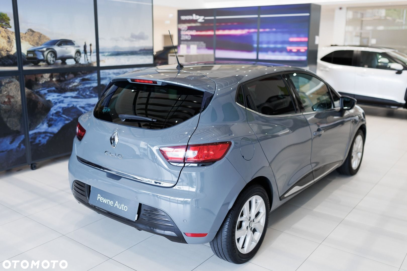 Renault Clio - 9