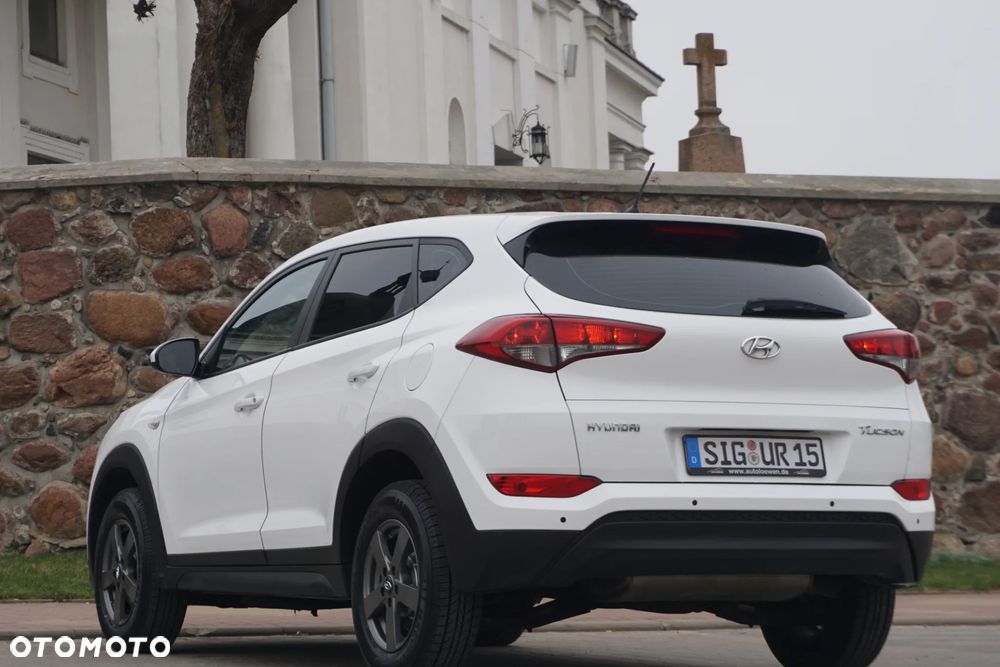 Hyundai Tucson blue 1.7 CRDi 2WD Classic - 11