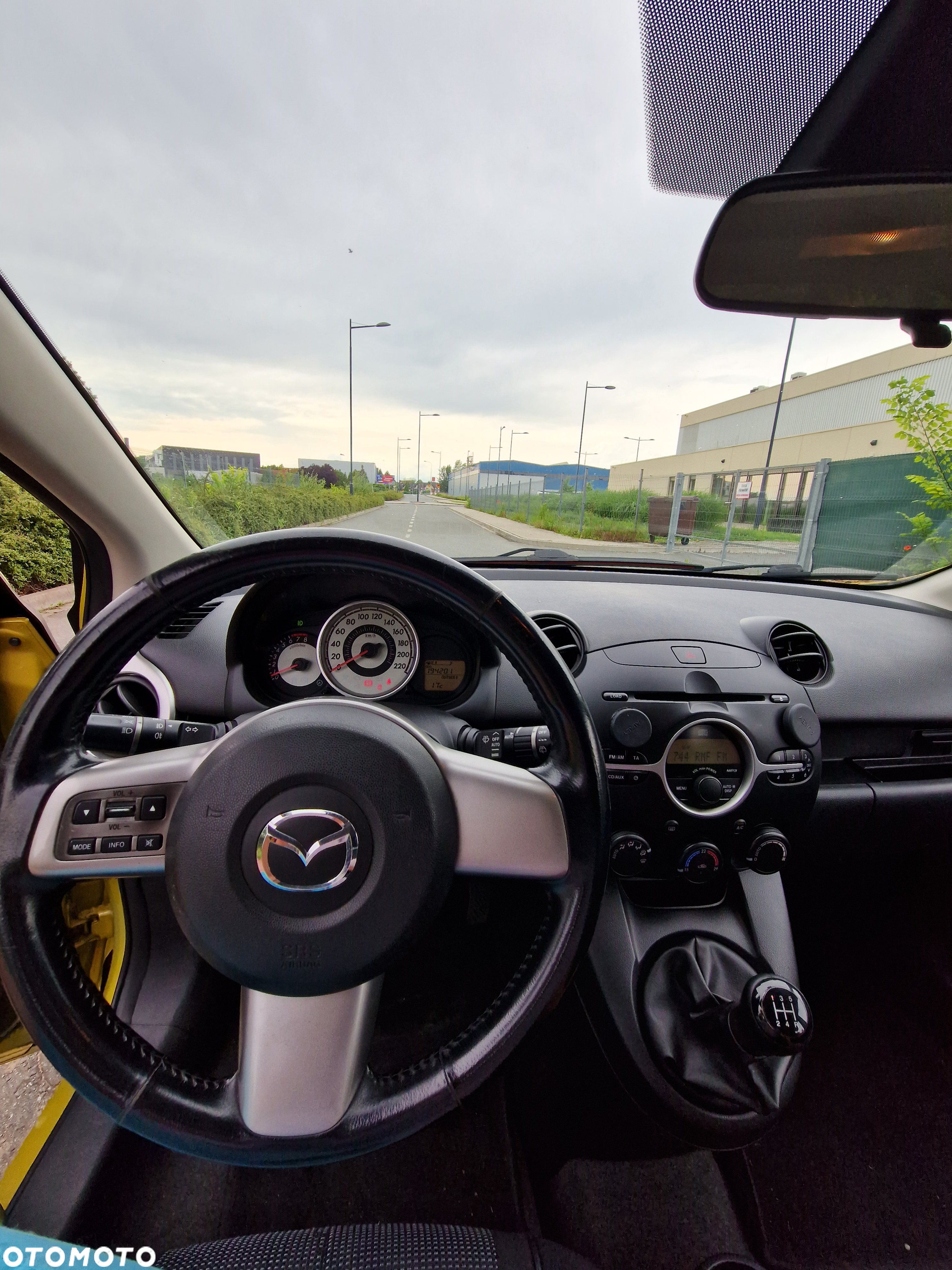 Mazda 2 1.3 Exclusive - 10