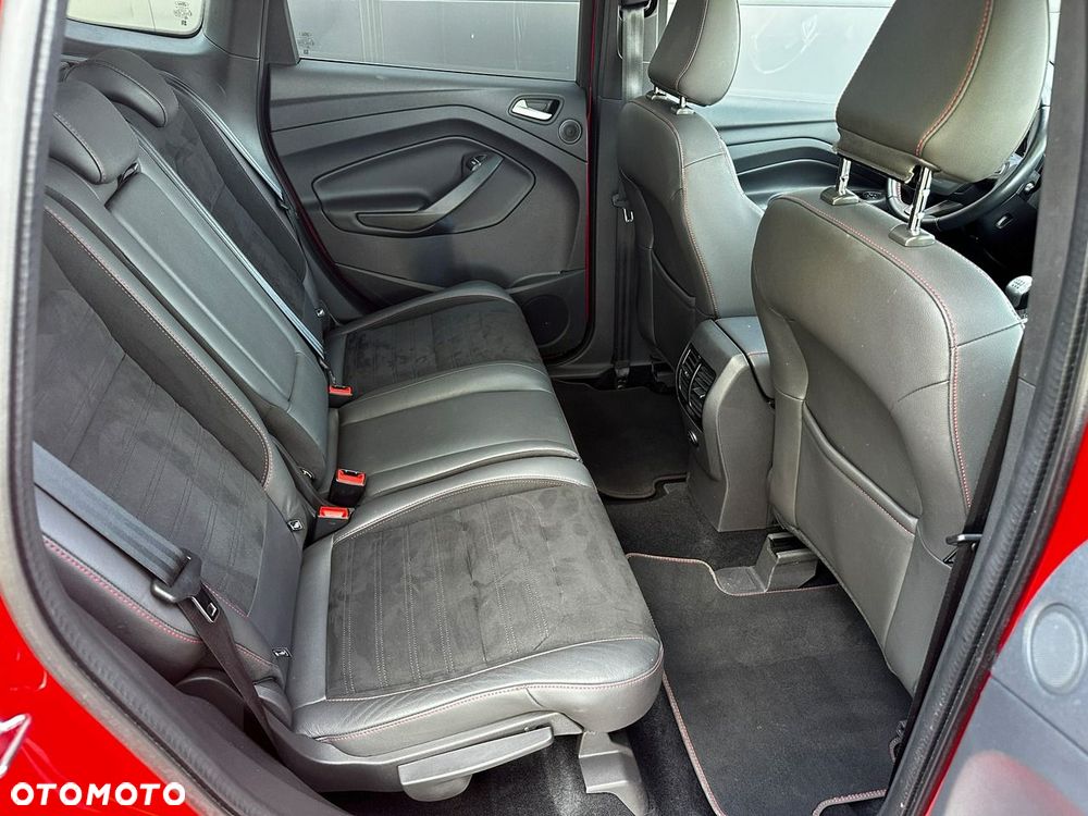Ford Kuga 1.5 EcoBoost 2x4 ST-Line - 21
