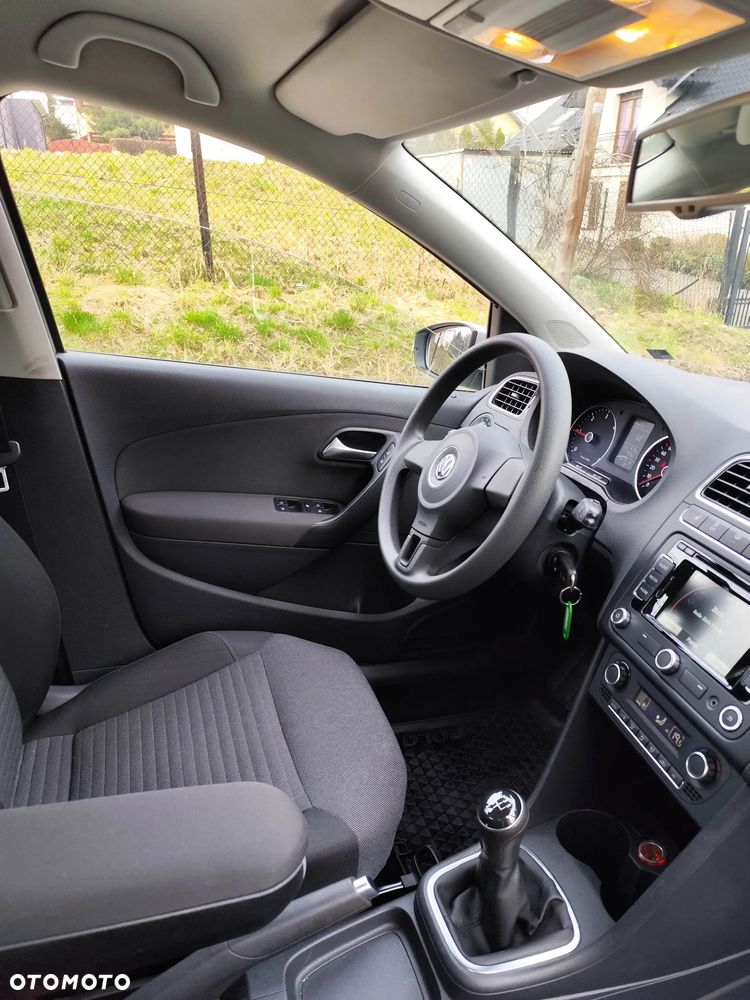 Volkswagen Polo 1.6 TDI Comfortline - 6
