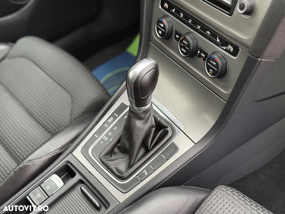 Volkswagen Golf Variant 1.6 BlueTDI DSG Comfortline - 13