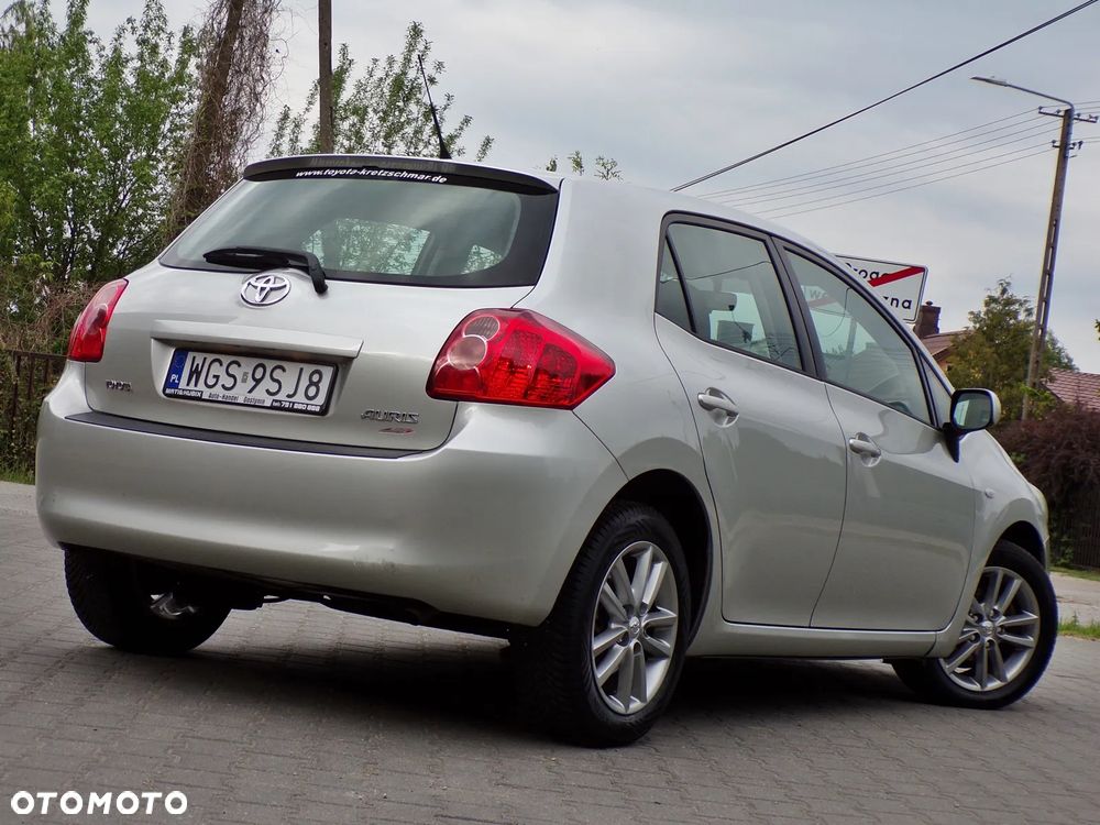 Toyota Auris 1.4 D-4D Life+ - 4