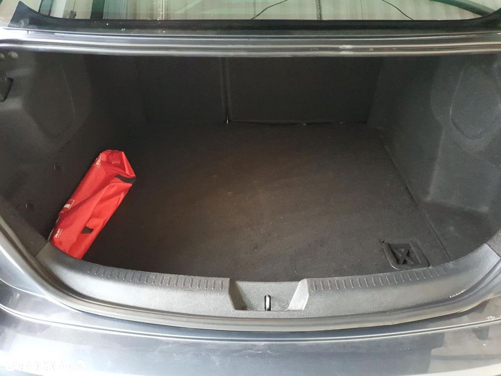 Renault Megane 1.5 Blue dCi Intens EDC - 24