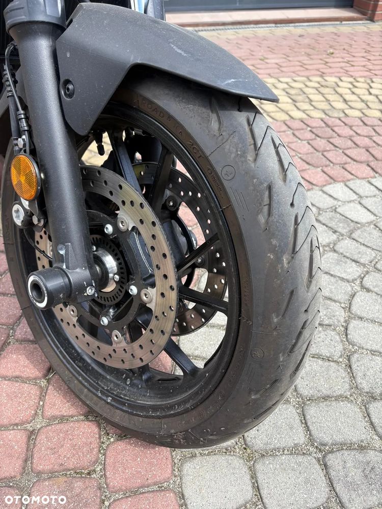 Yamaha MT - 9