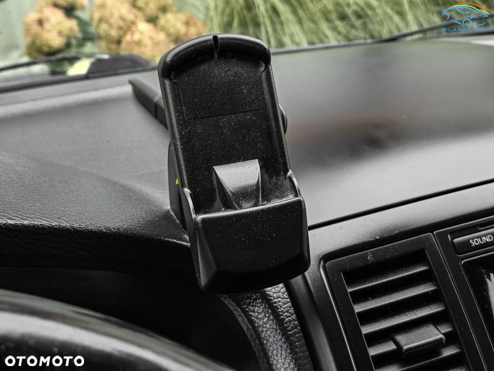 Volkswagen Multivan - 29