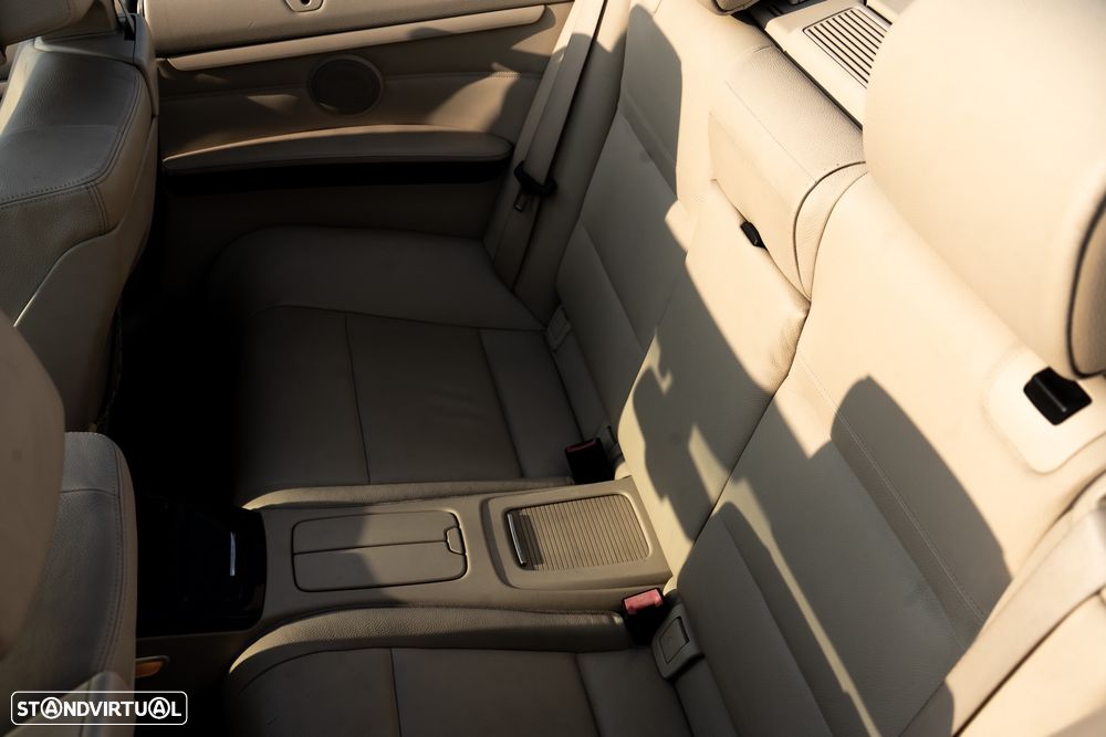 BMW 320 d Cabrio Exclusive - 17