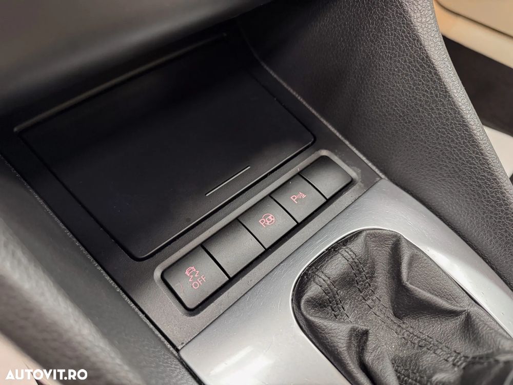 Volkswagen Golf Variant 2.0 TDI DPF DSG Exclusive - 29