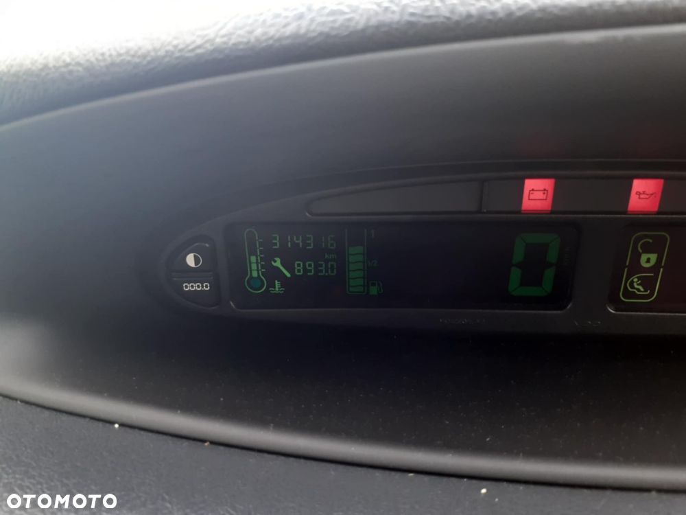 Citroën Xsara Picasso 1.6i 16V SX - 8