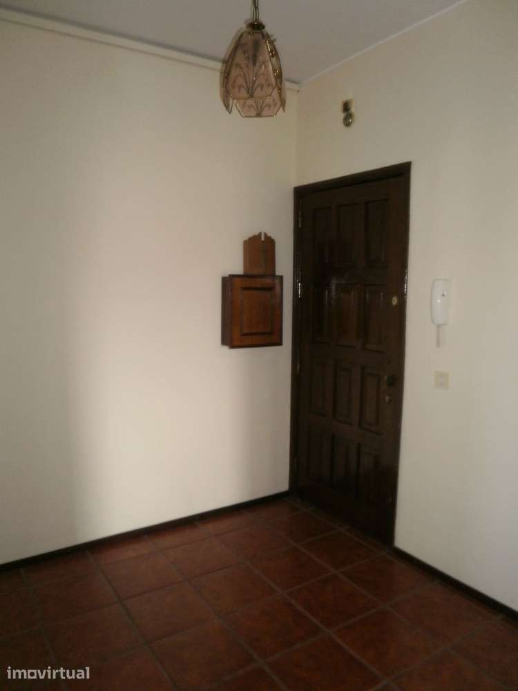 T3 com duas varanda e lugar de garagem em Mafamude - Vila Nova de Gaia - Grande imagem: 2/15
