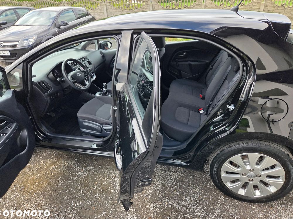 Kia Rio 1.4 Dream Team Edition - 22