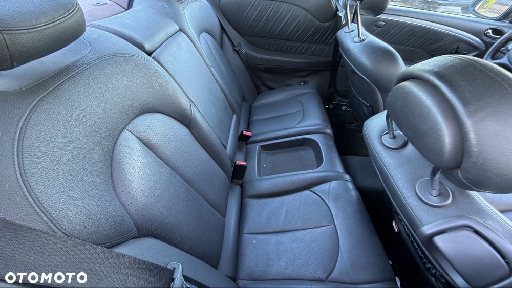 Mercedes-Benz CLK - 6